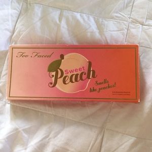 Too Faced Sweet Peach Palette